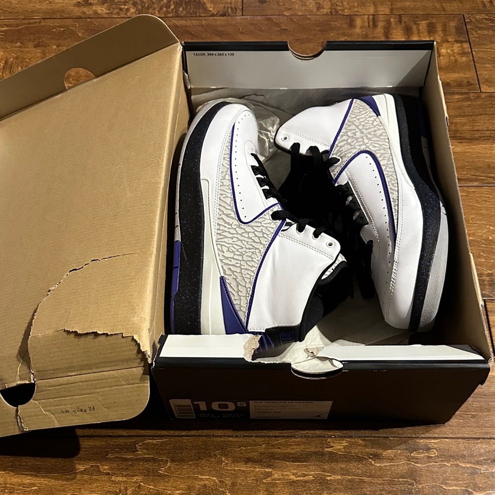 Men's White and Black jordan 2 retro Sneakers